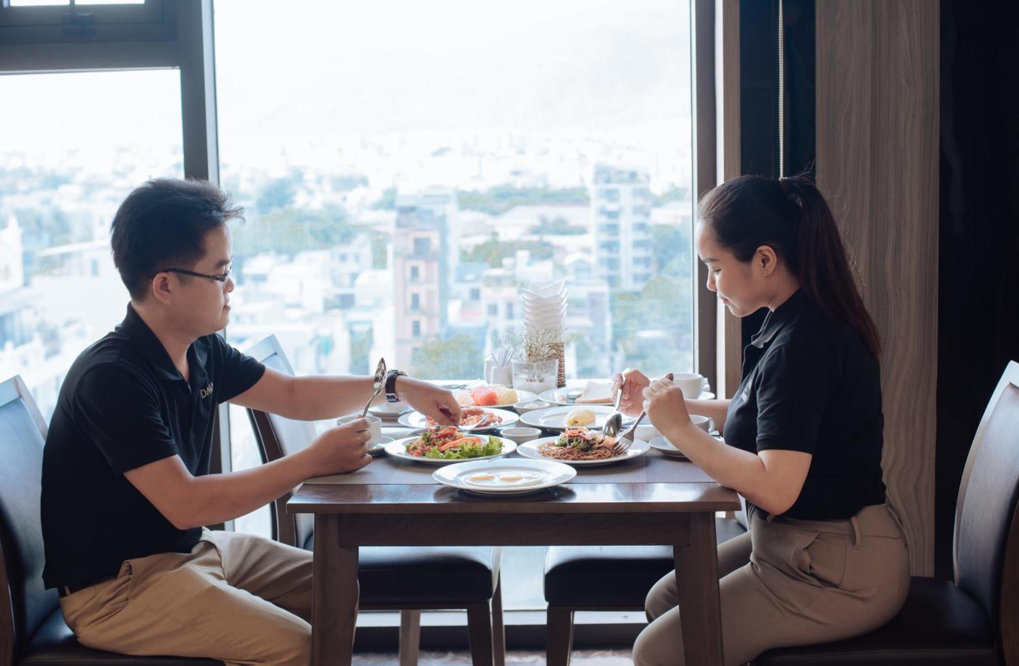 Danaciti Hotel Da Nang Zewnętrze zdjęcie